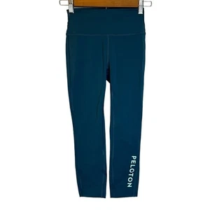 Peloton Pants Women's XS Extra Small Athletic Activewear Green Capris - Picture 1 of 3