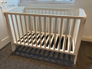 mini cot mamas and papas