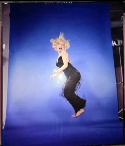 Marilyn Monroe Photograph by Philippe Halsman - Picture 1 of 9