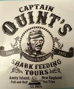 JAWS 1975 AUFKLEBER HUMORVOLL, QUINT JAWS, ROBERT SHAW 13 x 14 cm - Bild 1 von 1