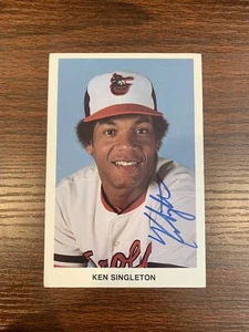 KEN SINGLETON SIGNED POSTCARD PICTURE BALTIMORE ORIOLES TEAM CARD 5" x 3.5" INCH - Picture 1 of 2