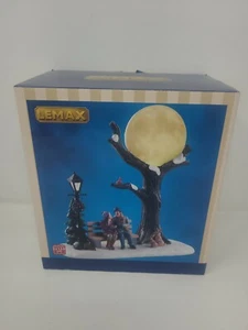 Lemax Village Collection Christmas Moon NEW! - Picture 1 of 4