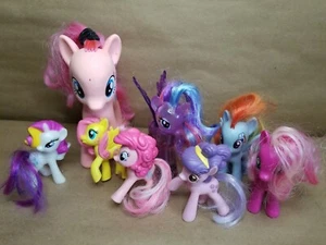 Lote de 8 My Little Pony varía en tamaños - Imagen 1 de 3