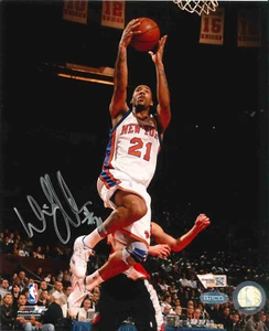 Wilson Chandler Signed New York Knicks 8x10 Photo Certified COA NBA - Picture 1 of 2