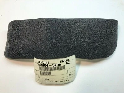 NOVO FABRICANTE DE EQUIPAMENTO ORIGINAL KAWASAKI JET SKI Ultra 130 150 JH1200 TAPETE FRONTAL DIREITO 53004-3799-6Z - Imagem 1 de 2