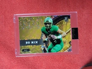 2023 ☆QB 1 ON THE CLOCK ☆ Bo Nix ☆ ROOKIE ☆ 1/1 ☆ GOLD PALSAR GOLD ☆ ULTRA Rare☆ - Bild 1 von 2