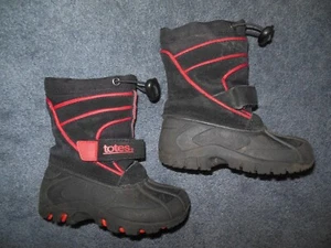 Totes Winter Higher Snow Boots Size 5 Toddler Black Red Strap Close - Picture 1 of 2