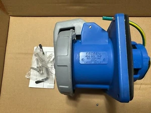Hubbell 560R9W / HBLS560R9W 4 Pole 5 Wire Grounding 60A 3Ph - Picture 1 of 3