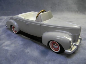 1/20 VINTAGE 1940 FORD DELUXE COUPE GRAY GEARBOX COLLECTIBLES DIECAST PEDAL CAR - Picture 1 of 11