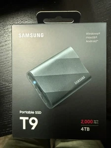 Samsung - T9 Portable SSD 4TB, Up to 2,000MB/s, USB 3.2 Gen2 - Black - Afbeelding 1 van 1
