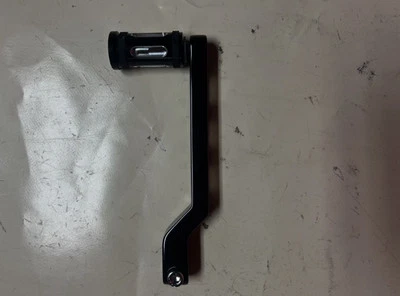 Clavija de palanca de cambios CNC negra del talón para Harley Softail Electra Glide Foto 1 de 4