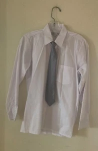 JOHNNIE LENE WHITE DRESS SHIRT BOYS 16 WITH GRAY/WHITE POLKA DOT CLIPON TIE - Picture 1 of 2