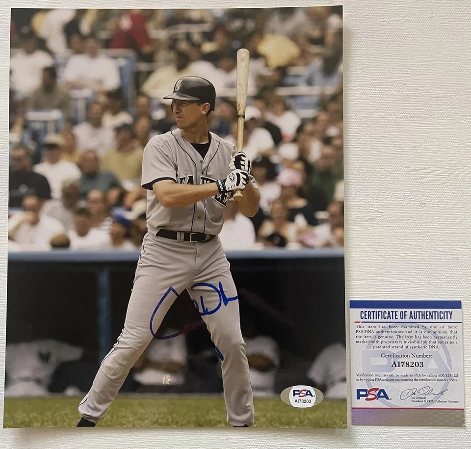 John Olerud Signed Autographed Glossy 8x10 Photo Seattle Mariners: PSA/DNA COA - Image 1 of 1