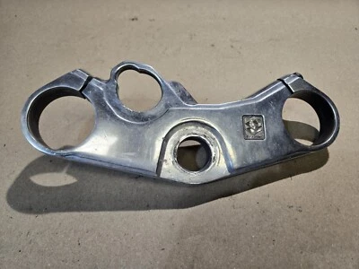 Suzuki GSXR 1000 2001 2002 horquillas OEM abrazadera de árbol triple superior 51311-40F00 #177 Foto 1 de 4