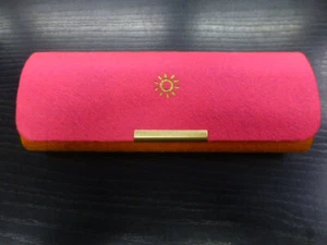 +++ Brillenetui mit Putztuch - Sonne  ; Die Spiegelburg 22131 +++ - Bild 1 von 3