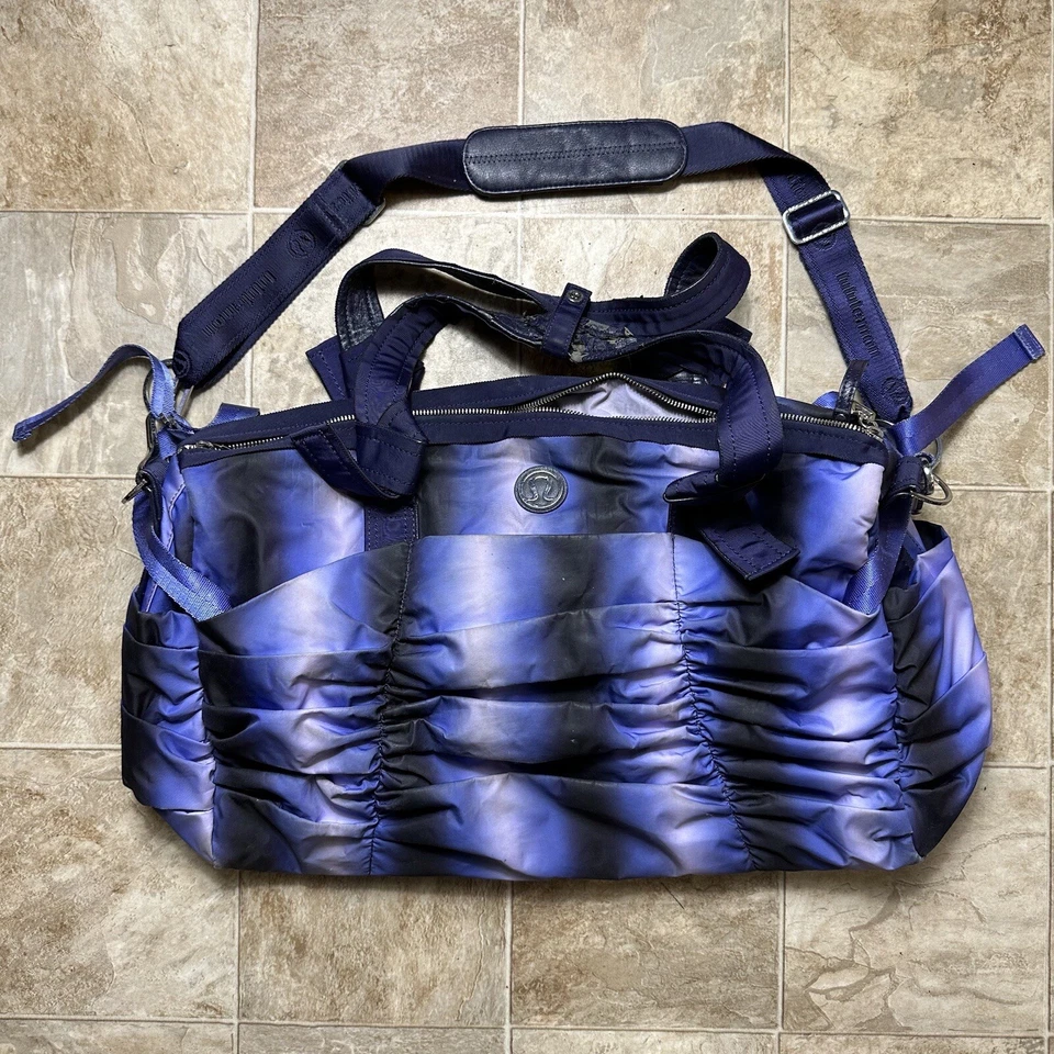 Lululemon Destined For Greatness Duffel Tote Bag Black Purple Lilac Preowned - Image 1 of 4