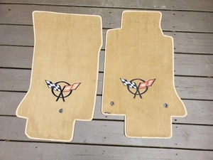 NEW! FLOOR MATS 1997-2004 Corvette Crossed Flags Embroidered Emblem Logo Pair - Picture 1 of 10
