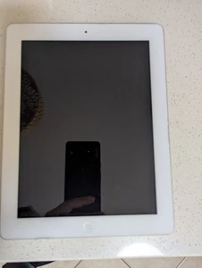 Apple iPad 3, 32GB WiFi , A1416, 9.7in - White - Picture 1 of 4