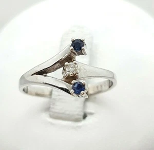 Ring mit Saphiren und Brillant 0,03 ct. 14K 585er Weißgold Gr. 52 -sehr hübsch- - Bild 1 von 4
