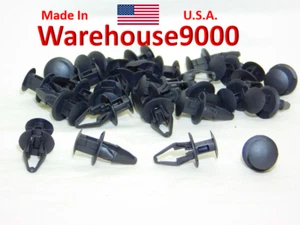 25 retenedores parachoques y ruedas para guardabarros Auveco 20888 GM: 11561368 y Chry: 6508712AA - Imagen 1 de 4