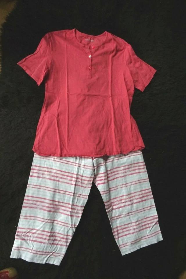 Chicer Schlafanzug  SCHIESSER Gr.42 Top Qualität u.Design Halbarm 3/4tel-Hose - Bild 1 von 4