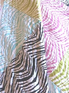 Seventeen Comforter Pillow Cover Set Twin MultiColors Tiger Stripes 85"x66" - Picture 1 of 9