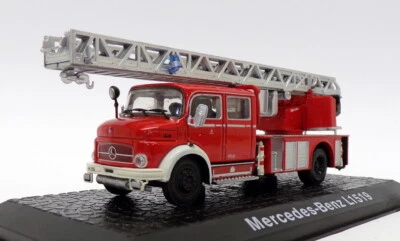 Atlas Editions 1/76 Scale 4144 109 - Mercedes Benz L1519 - Fire Engine - Image 1 of 4