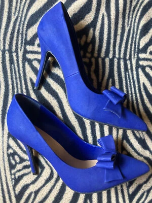 Escarpins Just Fab - Point 41 - Bleu - Talon 10 cm - Nœud pap fantaisie devant. - Photo 1/4