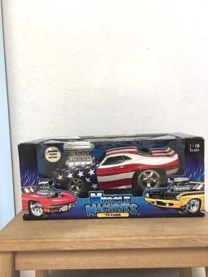 Muscle Machines American Flag '70 Cuda 1:18 Scale Die Cast Plymouth Barracuda  - Image 1 of 4