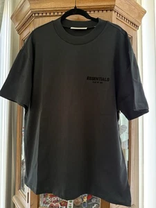 Camiseta Fear of God Essentials - Limusina elástica - TALLA M - STOCK MUERTO ENVÍO GRATUITO - Imagen 1 de 3