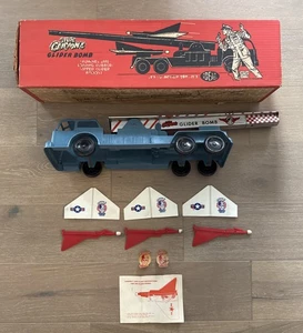 RARE Steve Canyons Glider Bomb Launcher Truck 1950s Ideal Toys Complete With Box - Bild 1 von 24