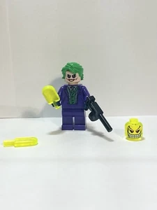 LEGO Dark Knight Batman Joker Tumbler Minifigure Figure 76023 Light Green Hair - Picture 1 of 1