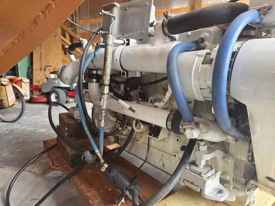 Cummins 5.9L 6BT 5.9-M  ,   Marine Diesel Engine 6bt 5.9L Marine Diesel - Image 1 of 4