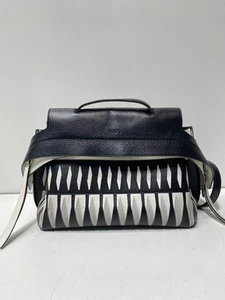 Tod's White Leather Shoulder Bag - Picture 1 of 12
