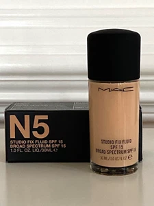 Neu im Karton Mac N5 Studio Fix Fluid ROSY BEIGE LSF 15 Foundation - Bild 1 von 1