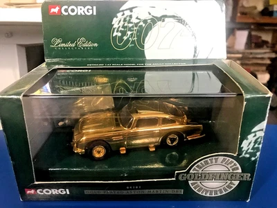 CORGI LIMITED EDITION GOLD PLATED ASTON MARTIN DB5 GOLDFINGER JAMES BOND 04202 - Image 1 of 4