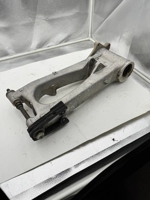 🔥 99+ TRX400EX TRX 400EX OEM BASCULANTE BRAZO OSCILANTE Y SOPORTE DE FRENO 🔥 Foto 1 de 4