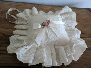 Bridal Wedding Ring Bearer Pillow Lace Cream Floral Ribbons Square Prop Vintage - Picture 1 of 6
