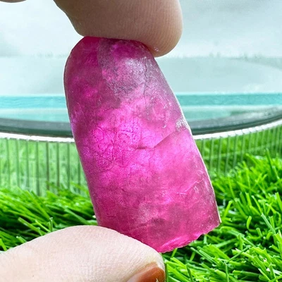 LAB CREATED 12.35 CT EXCELLENT RUBY CHATHUM #5 ROUGH CORUNDUM (Half Boule) GEMS - Image 1 of 2