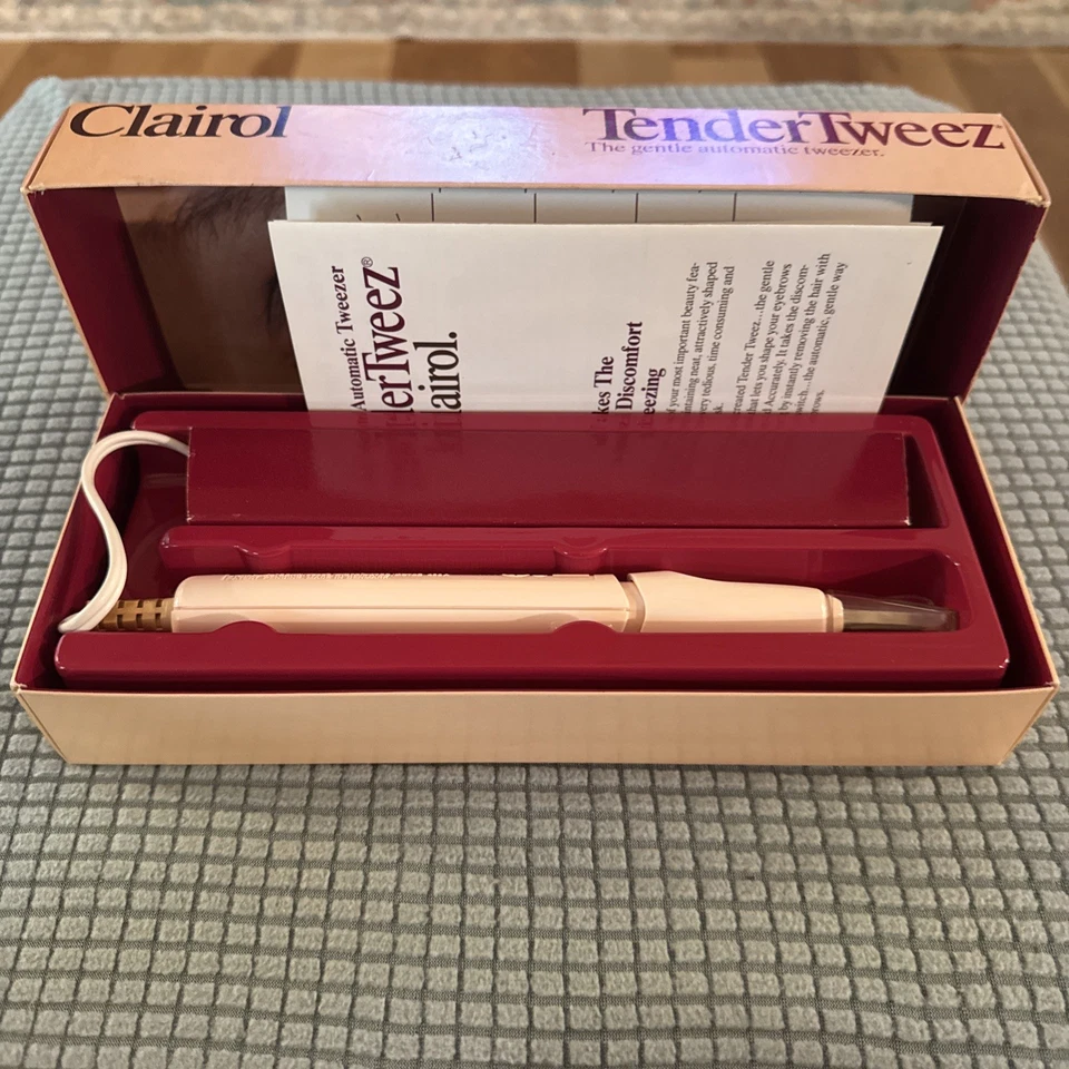Vintage 1977 Clairol TenderTweez PT-1 Electric Eyebrow Tweezer w/ Box TESTED - Image 1 of 4