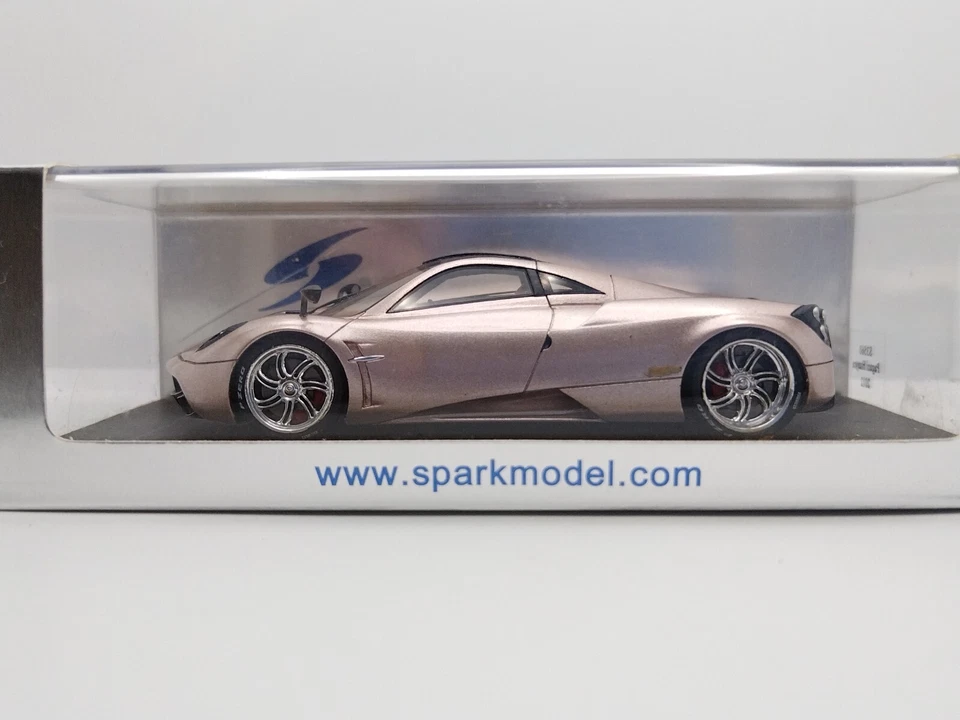 Spark 1/43 Pagani Huayra 2012. - Image 1 of 4