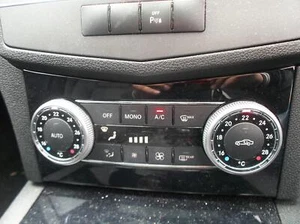 MERCEDES BENZ C CLASS W204 07/07-07/14 FRONT HEATER A/C CONTROLS OE 2048309104 - Picture 1 of 12