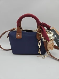 Bolso Bandolera MADDEN GIRL Mini Bolso de Mano Nuevo con Etiquetas Asa Superior con Dijes y Llavero Azul Marino - Imagen 1 de 10