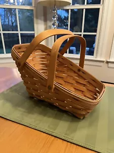 Longaberger 2-Handle Angled Handwoven Basket 1995 - Picture 1 of 9