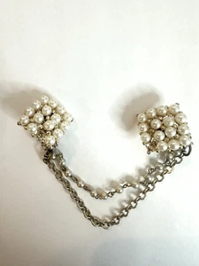 Vintage Pullover Clip Guard goldfarben Kunstperlen Doppelkette - Bild 1 von 3