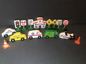 Disney Melissa and Doug Building Signs and Cars 15 items clubhouse wooden toys