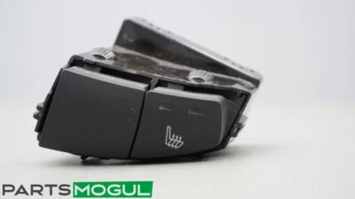 Interruptor aquecedor assento dianteiro direito Fiat 500x 2016-2018 Lancia Alfa Romero 735633985 - Imagem 1 de 4