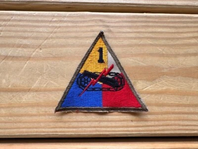 1940s 1950s WWII US 1st Armored Division Patch Khaki Cut Edge Unissued Vintage - Image 1 of 4