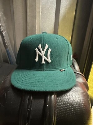 New York Yankees Polartec   7  5/8 - Image 1 of 4