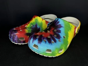 Zoccoli Grafici Crocs Tie-Dye - Bianco/Multicolore Uni Sex Uomo 6 ~ Donna 8 Usati - Foto 1 di 7